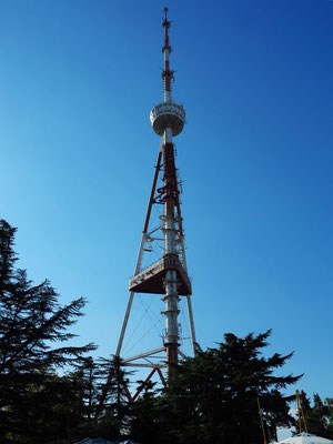 Fernsehturm auf dem Berg Mtazminda