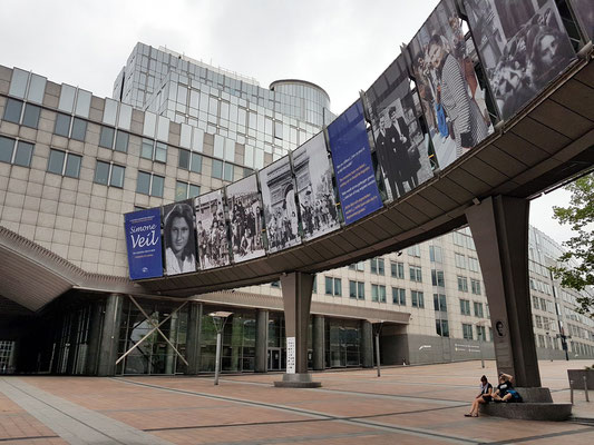 Agora Simone Veil, zentraler Bereich der Esplanade des Europäischen Parlaments