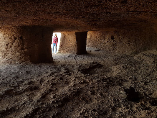 Cuatro Puertas, Blick aus dem Innern der Höhle (17 m x 7 m Fläche)