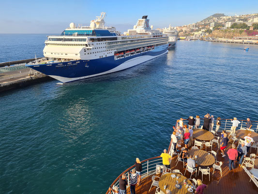 Einfahrt in den Hafen Funchal