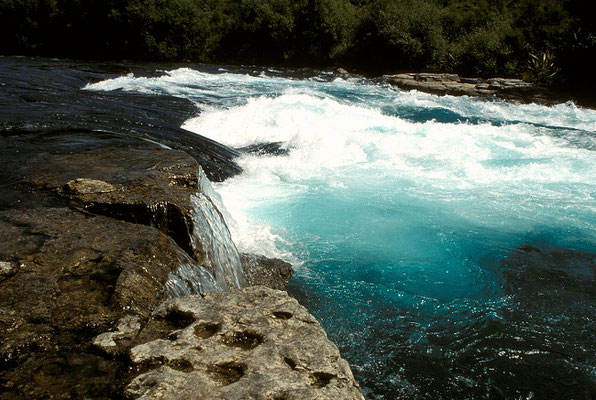 NZ Huka Falls