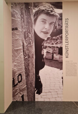 Ingeborg Bachmann auf dem Campo de' Fiori, Rom 1954 (Ausstellungsplakat)