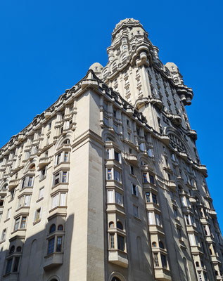 Palacio Salvo im Zentrum von Montevideo, Gebäude im Stil des Art déco