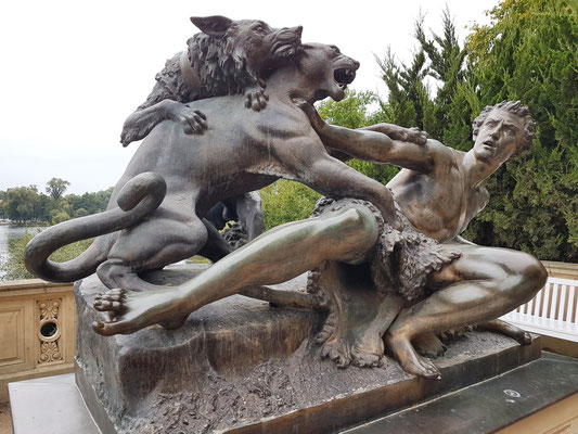 Julius Franz: Hirte, von einem Panther angefallen, Bronzeplastik 1852, Nachguss 1998 (Original verloren)