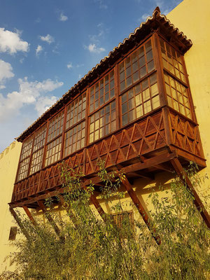 Casa de Los Coroneles, Balkon