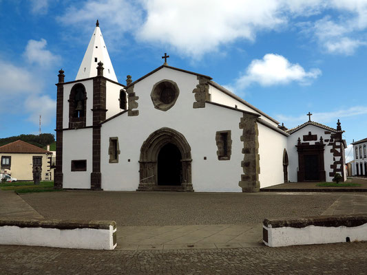 Vila de São Sebastião mit der Igreja de São Sebastião