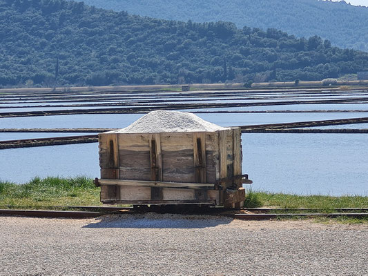 Salzgewinnung (Meerwassersaline) bei Ston