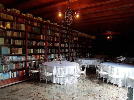 Bibliothek in der Zitadelle von Budva