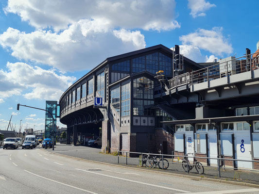 Baumwall, Haltestelle der Hochbahn