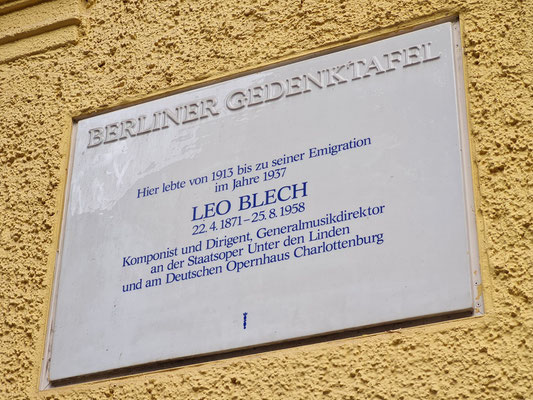 Gedenktafel für den Komponisten und Dirigenten Leo Blech in der Mommsenstraße 6