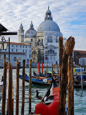 Blick von Giardini Ex Reali auf die Basilica di Santa Maria della Salute