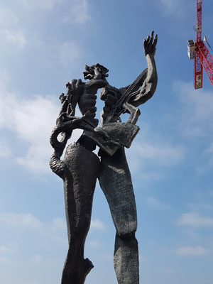 Knokke-Heist, Skulptur "Der Dichter" von Ossip Zadkine, 1956