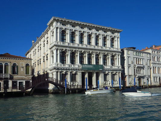 Palast Ca' Rezzonico mit Kunstwerken und Möbeln aus dem 18. Jh. im Museum des venezianischen Settecento