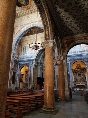 Kathedrale von Ostuni, 1469-1495 im gotischen Stil umgebaut