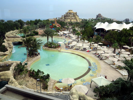 Aquaventure Beach auf The Palm Jumeirah