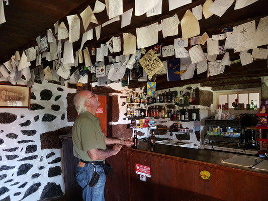 Bar in Fajã da Caldeira de Santo Cristo