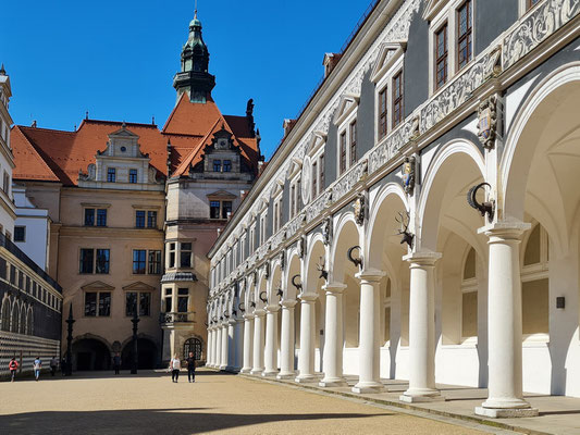 Stallhof, gehört zum Baukomplex des Residenzschlosses und diente als Schauplatz für große Reitturniere