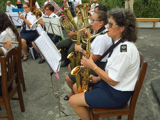 Dorffest in Salao, Altsaxophone und Tubas