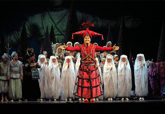 Stanislawski-Musiktheater, Aladino e la lampada magica, Applaus: der Sultan