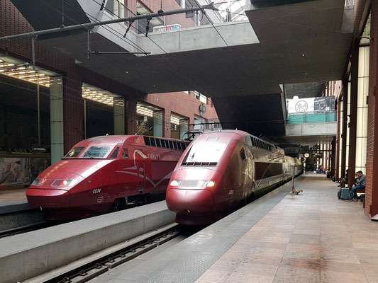 Neuerer Teil des Bahnhofes, Gleise der Fernstrecken im Untergeschoss