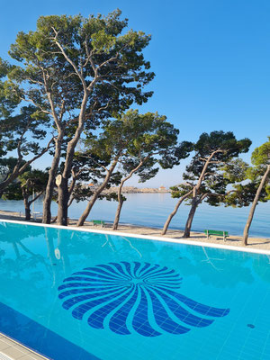 Makarska, Hotel Valamar Meteor, Infinity Pool mit Meerblick