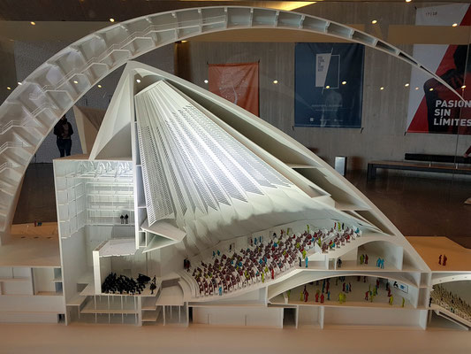 Modell des Auditorio de Tenerife (Architekt: Santiago de Calatrava), Großer Saal und Kammermusiksaal (rechts)