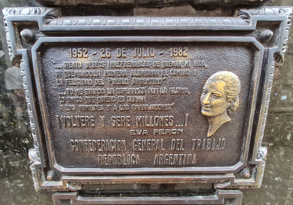 Friedhof La Recoleta, Grabplatte von Eva Perón