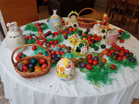 Osterdekoration in der Hotelrezeption am 28.4.2019 (Orthodoxer Ostersonntag)