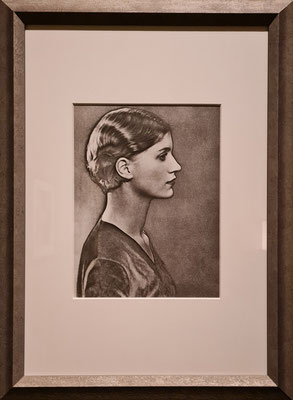 Lee MIller, 1930, Gelatin-silver print