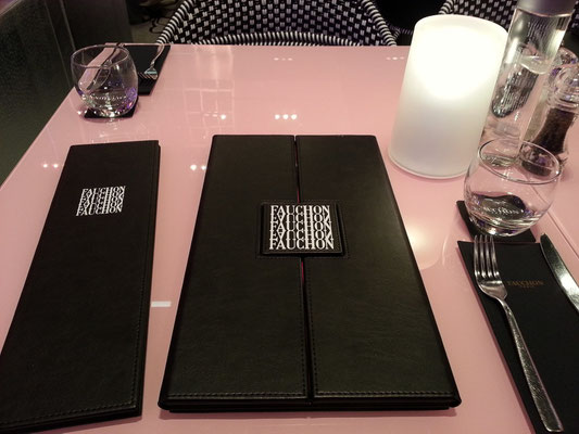 Speise- und Getränkekarte im Restaurant FAUCHON