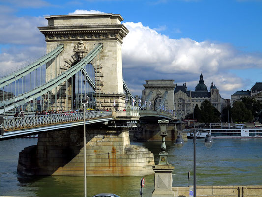 Pfeiler der Kettenbrücke