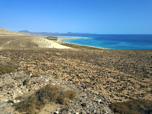 Blick vom Mirador del Salmo auf die Costa Calma