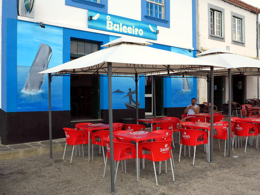 São Mateus da Calheta, Casa dos Botes Baleeiros mit Walfangbooten und alten Fotos