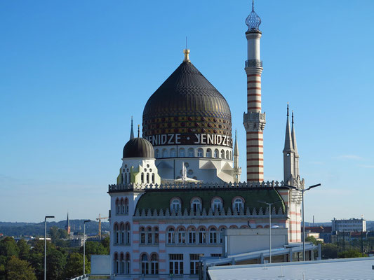 Yenidze ("Tabakmoschee") am Morgen, Blick vom obersten Stockwerk des Hotels Leonardo