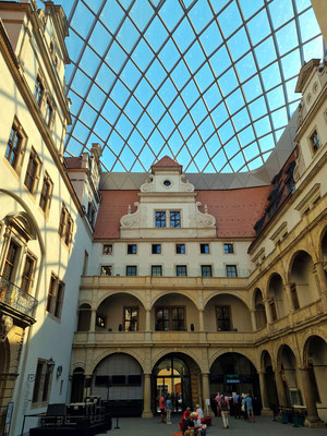 Residenzschloss Dresden, überdachter kleiner Schlosshof