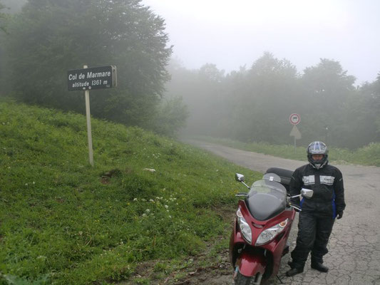 enge Straßen auf der französischen Seite der Pyrenäen