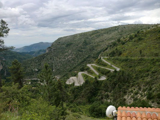 auf dem Weg zum Turini - da geht jedem Biker das Herz auf!