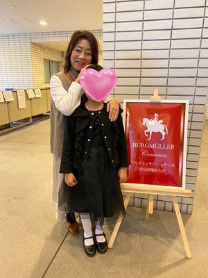 ピアノ始めて10か月初めてのコンクール頑張りました❣