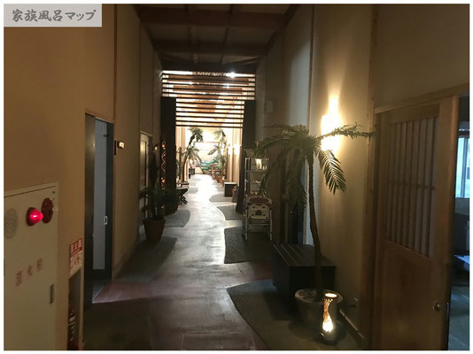 いづみ乃湯廊下