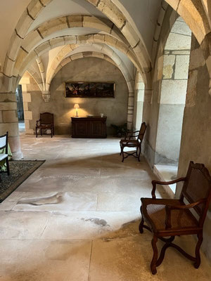 Restauration de trois fauteuils régence du Château de la forêt Grailly 