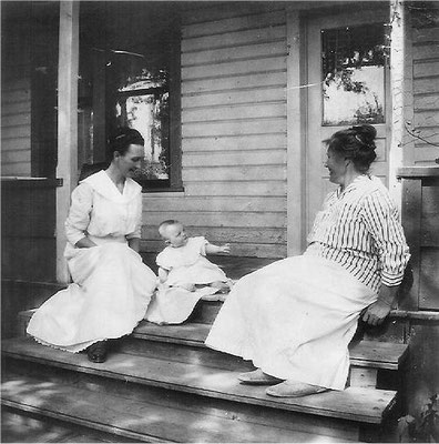 Pearl Johnson Munger (the first white baby born in the Foothills), baby Lucille, and Mary Johnson. June 1919