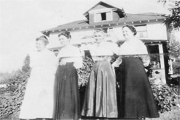 Photo taken at the John Johnson home at the end of Lincoln Road, circa 1918. Mrs. McCoy, Tilda Johnson, Linda Pynn, Mary Johnson