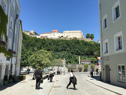 Altstadt Passau mit Blick auf die Veste Oberhaus