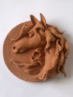 Кислинская Алёна. Декоративное панно "Лошадь", керамика, 2016.