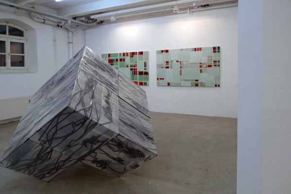 Ausstellungsansicht: ASHES, TAPES, COLOR, Haus 10, FFB  Foto: Monika Humm
