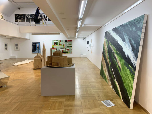 Ausstellungsaufbau sehenden auges im Kunst u. Gewerbeverein Regensburg am 1.3.2025