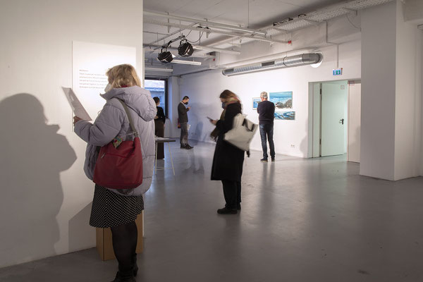 Ausstellungseröffnung: But Nature is a stranger yet am 03.03.2022  Foto: Toby Binder