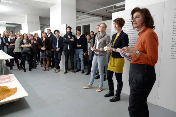 Eröffnung "a public moment" am 23.03.2012 Foto: Monika Humm