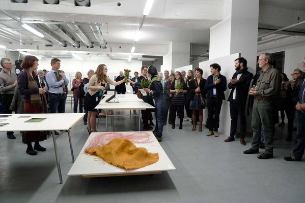 Eröffnung "a public moment" am 23.03.2012 Foto: Monika Humm