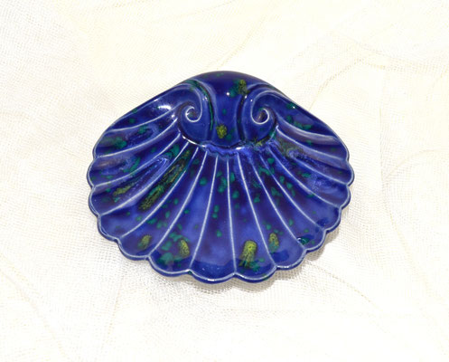 Blau glasierte Seifenschale aus Keramik mit handgefertigter Orientalseife